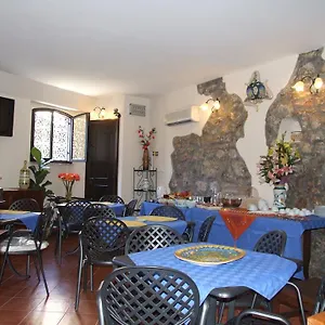 mamma-maria.taorminaitalyhotels.com/